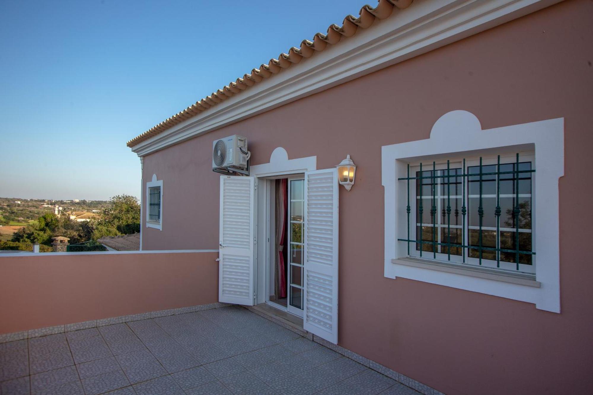 Al Meida Guesthouse Albufeira Bagian luar foto