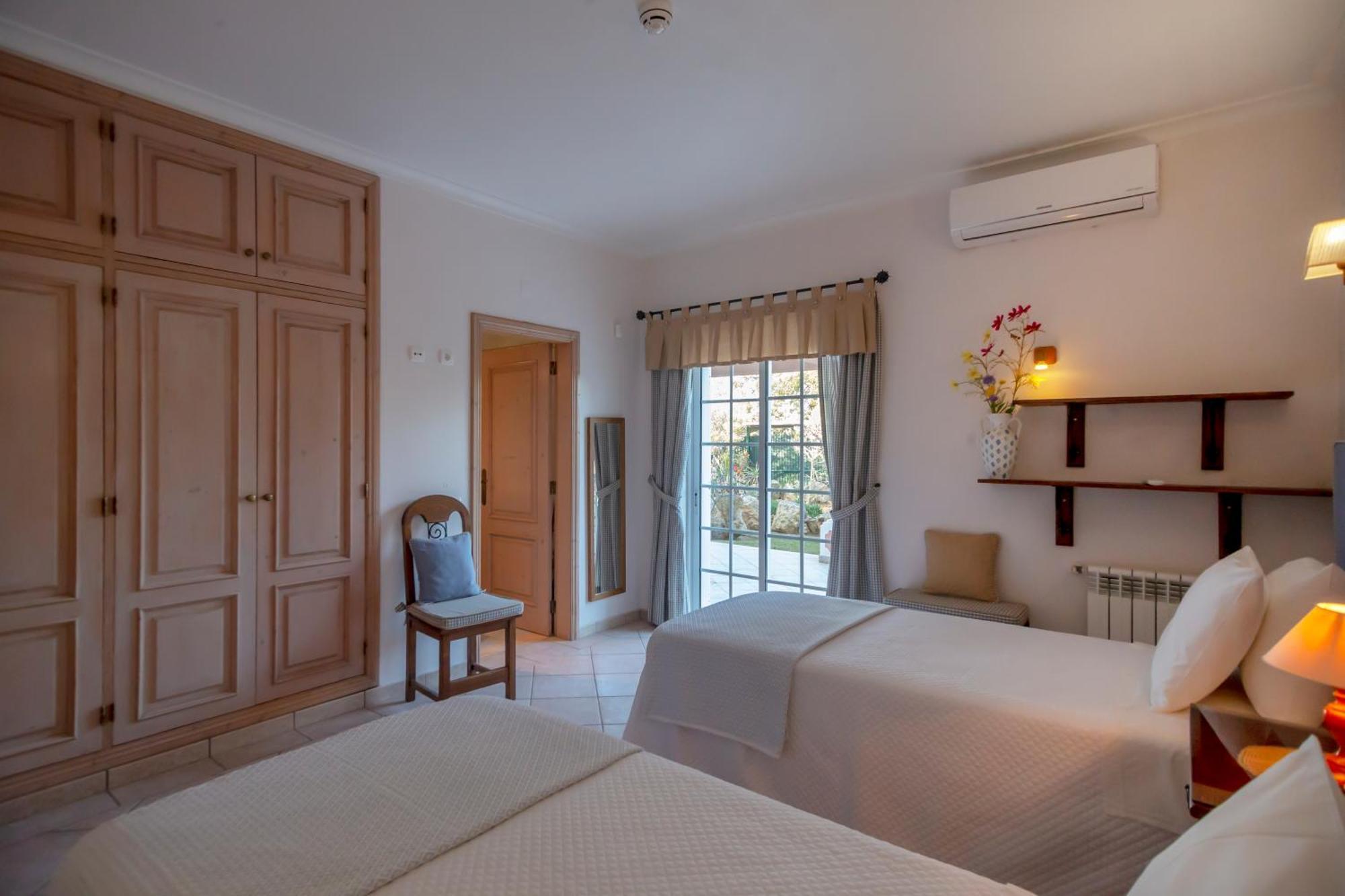 Al Meida Guesthouse Albufeira Bagian luar foto